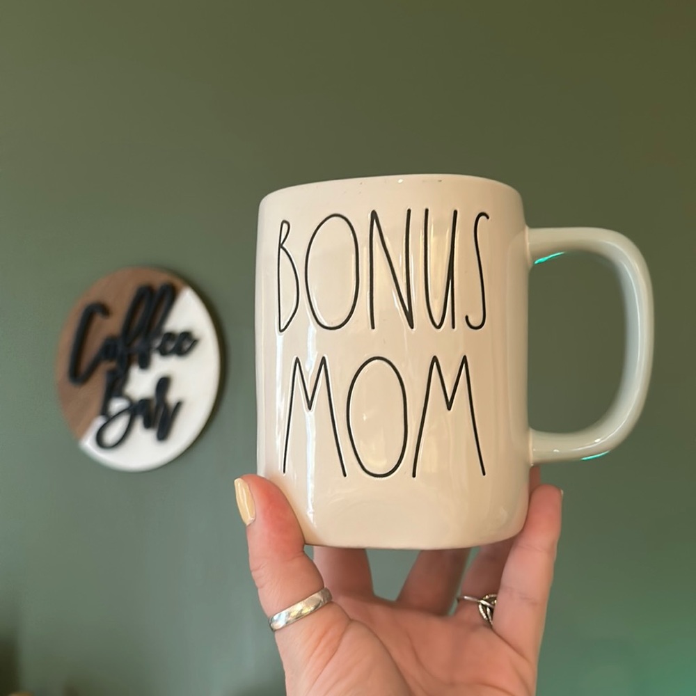 RAE DUNN - Bonus Mom Mug